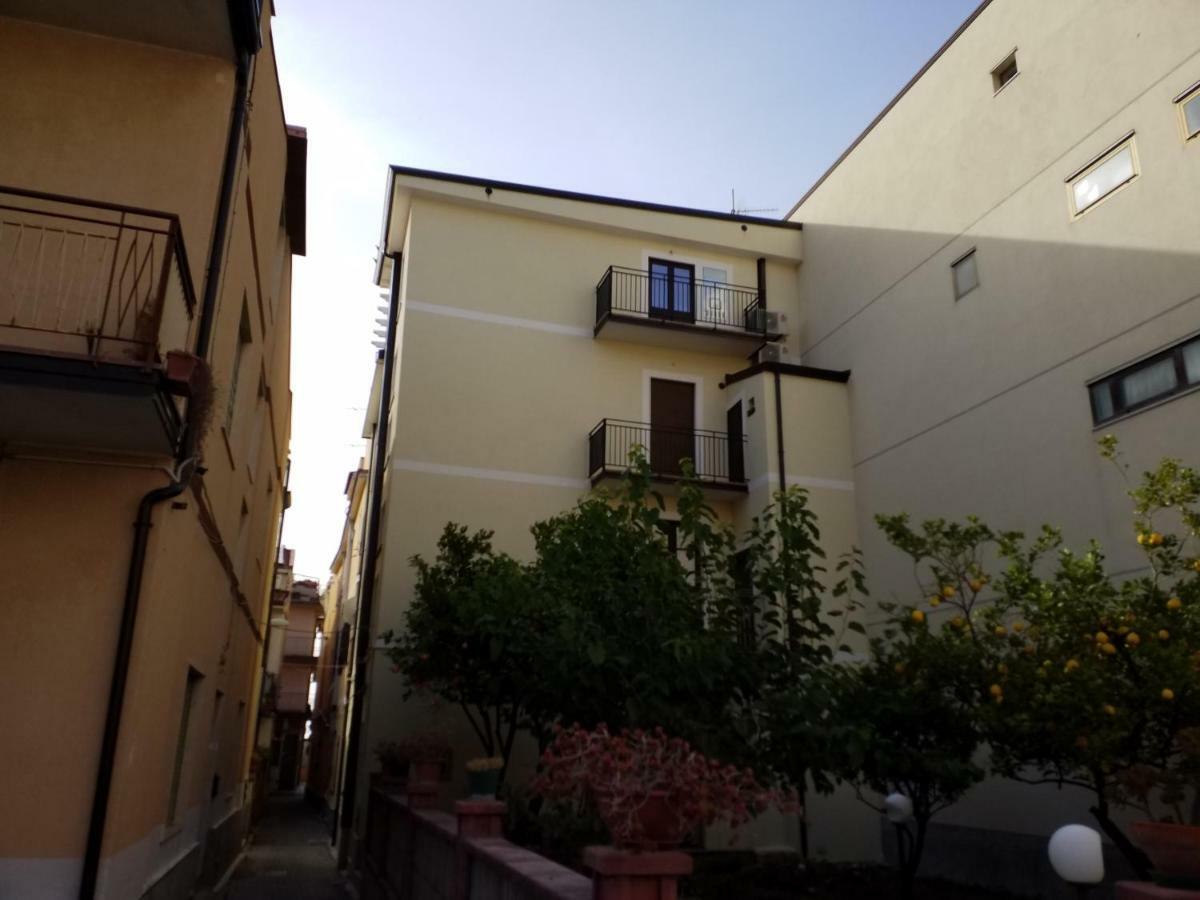 Mediterranean Apartments Capo d'Orlando Exterior photo