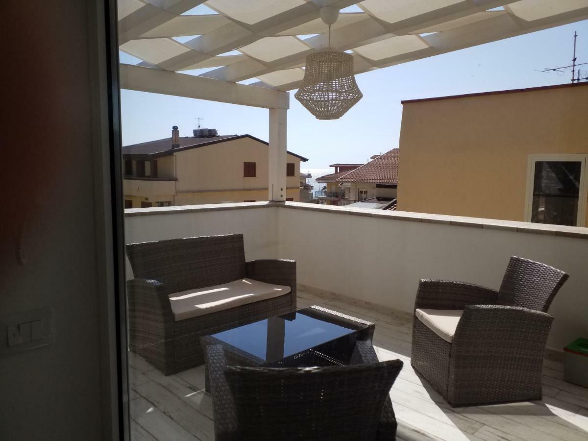Mediterranean Apartments Capo d'Orlando Exterior photo